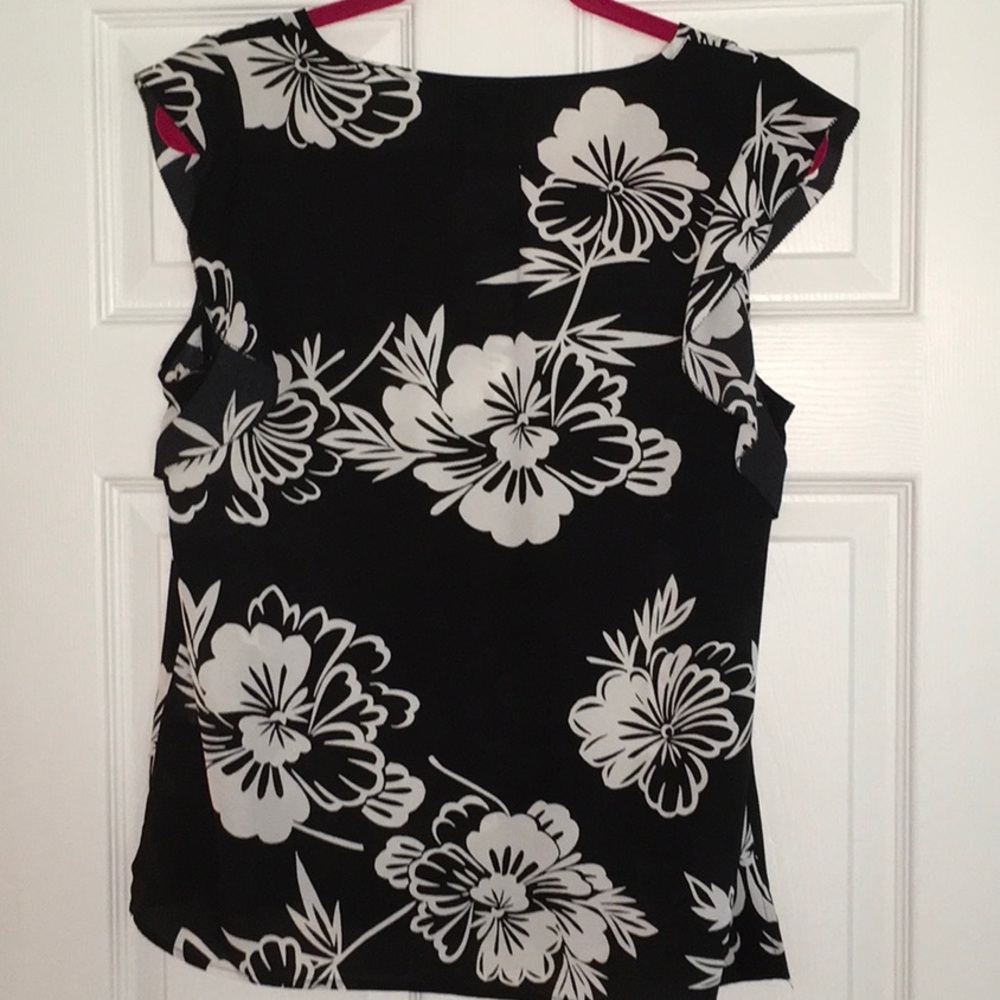 Talbots Flutter Cap V Neck Blouse - Picture 2 of 4